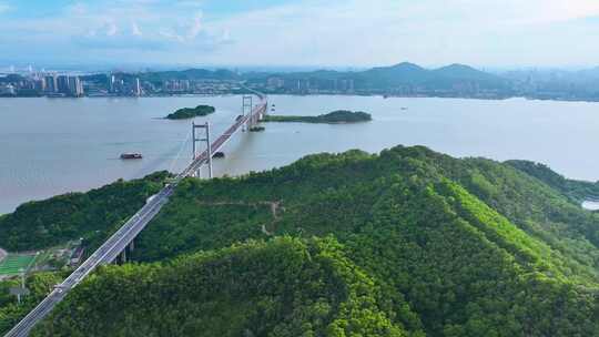 航拍广州南沙港珠江全景俯拍虎门大桥车流