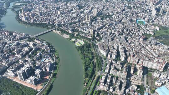 广州从化区航拍街口大桥流溪河城市建筑风光