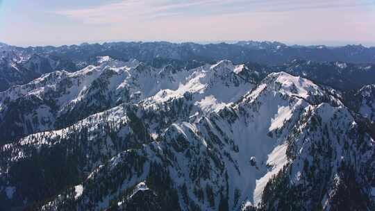 山脉，山脊，地平线，冬季