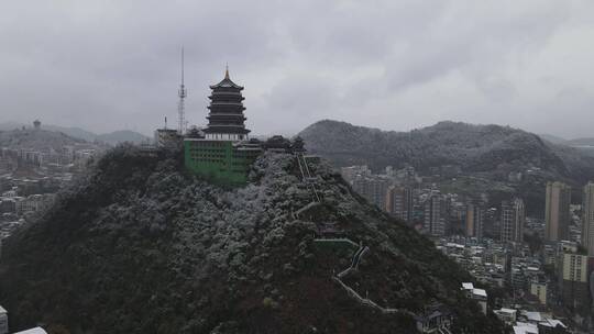 贵阳冬季下雪城市风景航拍素材