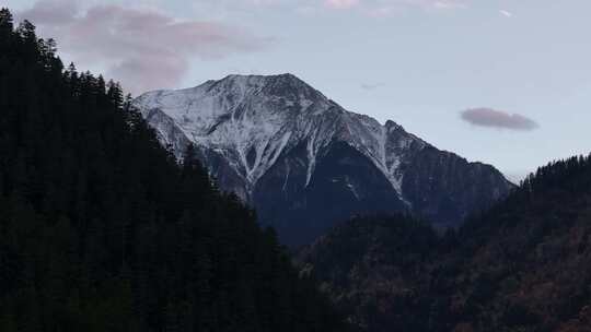 四川九寨沟彩林秋景和蓝色海子