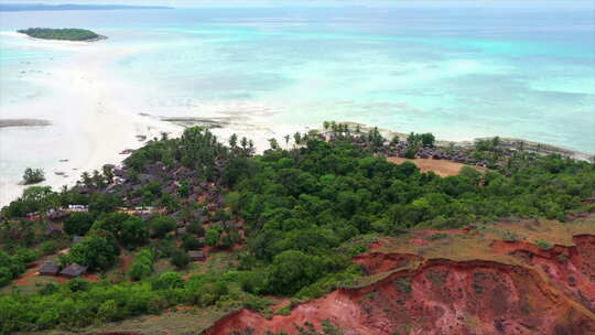 飞越马达加斯加附近的一个热带岛屿村庄