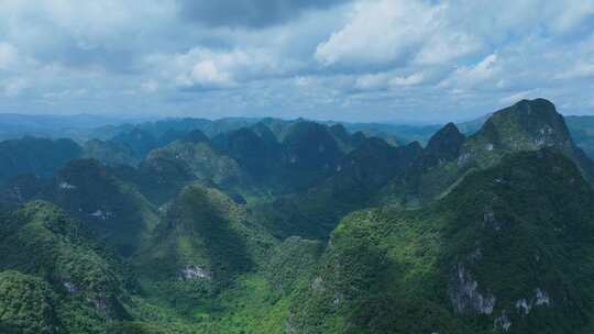 （原创）群山自然风光大山河流蓝天山河延时