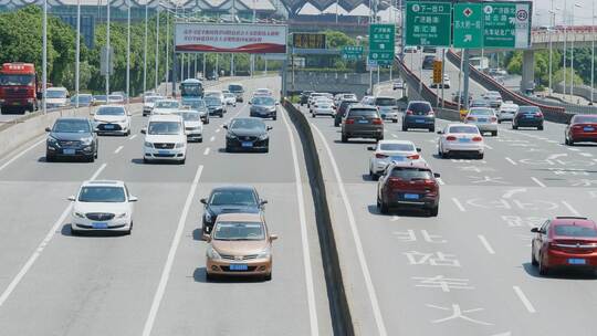 4K60P城市快速路密集车流高架隧道口空镜