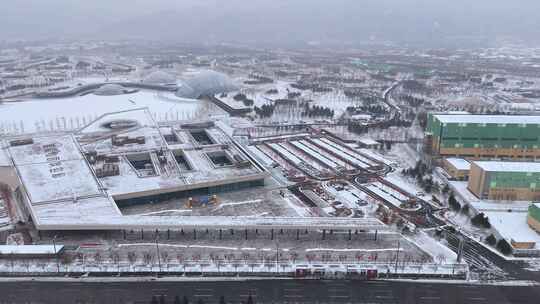 航拍太原植物园大雪雪景