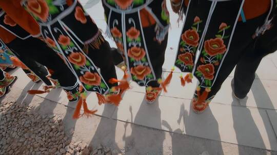 少数民族视频楚雄彝族火把节舞蹈的彝族妇女