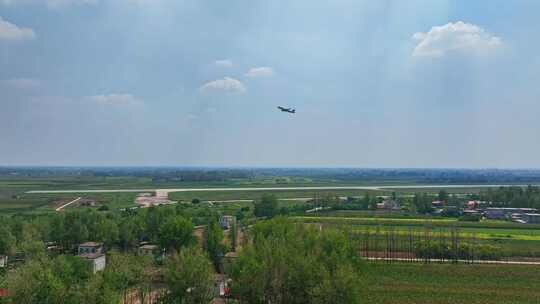 飞机起飞升空