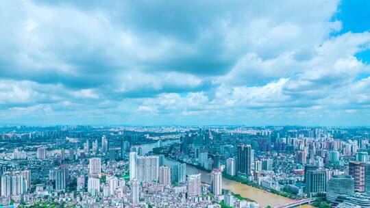 雨后珠江洪水过境与蓝天白云风和日丽延时