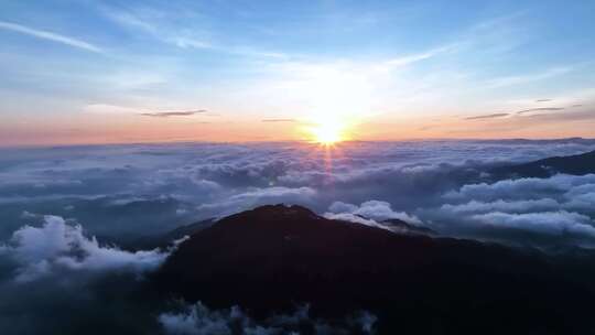 航拍云海延时日出东方群山青山星芒大河风景