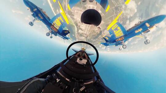 360镜头的美国海军飞行队执行壮观的空中环路
