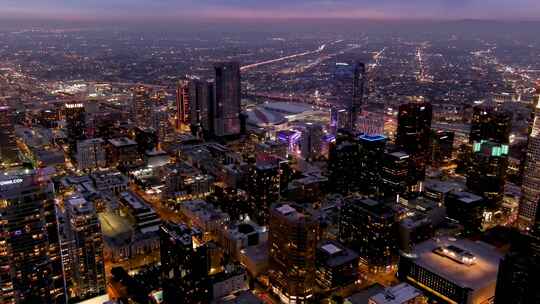 城市航拍加州洛杉矶夜景灯光车流摩天大楼
