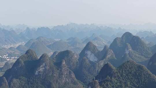 密集山峰桂林山川航拍