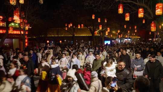 开封万岁山媒婆开封景区夜景表演节目