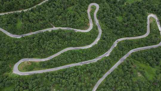 丽江弯曲的盘山公路航拍