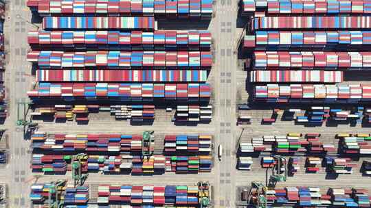 俯瞰广州南沙港货运码头集装箱航拍视频素材模板下载