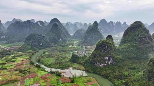 航拍桂林喀斯特地貌山峰山脉