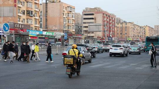 大连城市忙碌早高峰车流街道视频素材模板下载