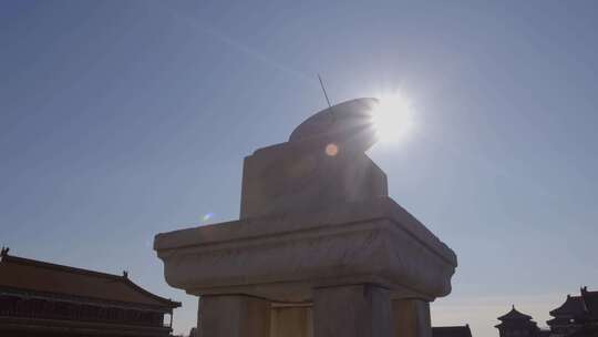 北京故宫紫禁城太和门前的日昇