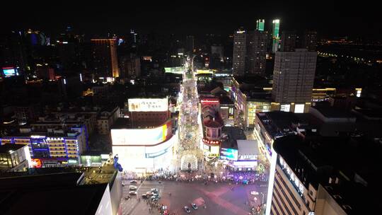 湖南长沙黄兴路步行街夜景灯光人流