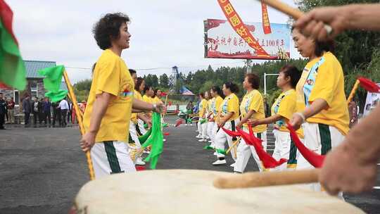 原创霸王鞭 节日 跳舞  庆祝  击鼓