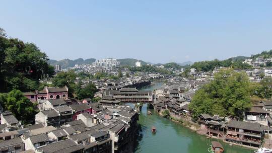 航拍湖南湘西凤凰古城景区