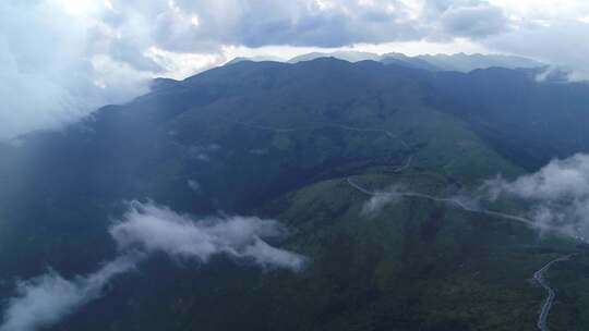 湖北襄阳古隆中云海山间航拍