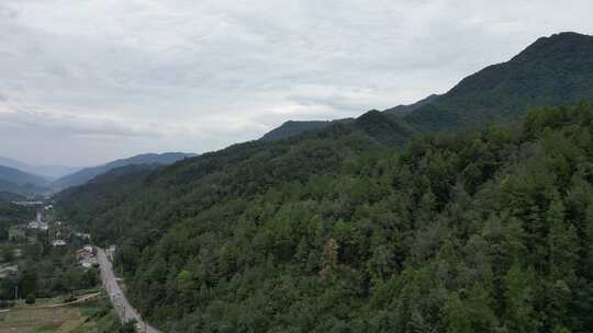 青木川、西秦关的路楼牌