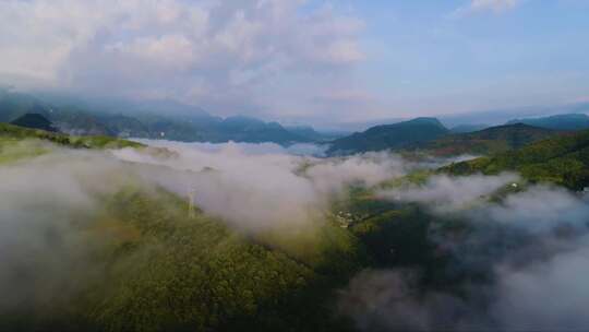 航拍大山树林云雾俯拍农村山脉山水自然风景视频素材模板下载