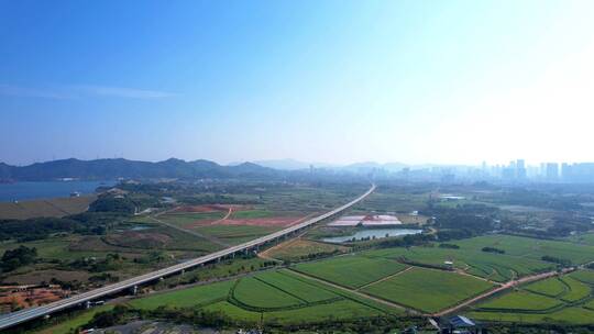 深圳光明小镇欢乐田园高架桥铁路城市风光D