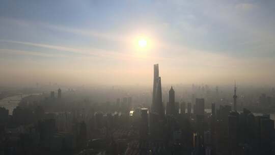 上海浦东日落时的城市景观