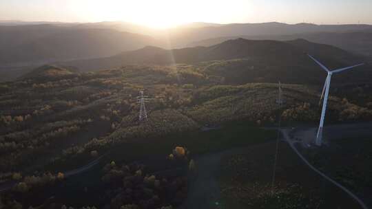 森林公路  航拍开车 航拍 山林驾驶汽车 4k