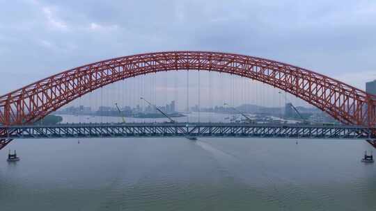 航拍广州明珠湾大桥车流交通视频素材模板下载