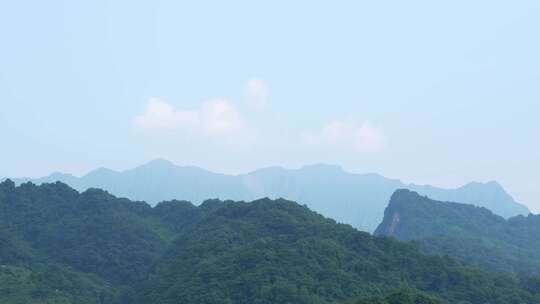 都江堰山脉云天