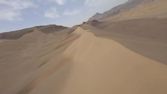 西北沙漠穿越机FPV空镜自然风光