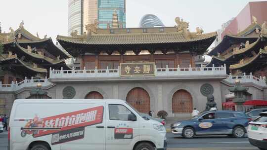 上海静安寺人流车流