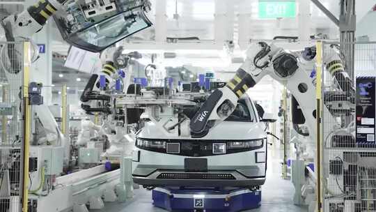 汽车制造智能化生产车间自动化机械臂合集