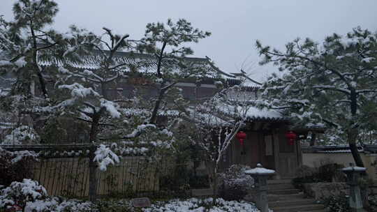 杭州径山寺中式古建筑雪景景观