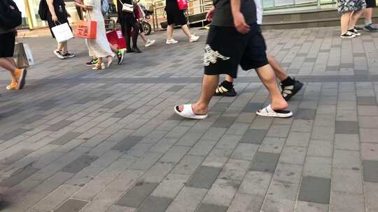 实拍步行街商业街行人4K延时