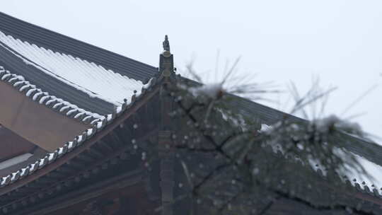 杭州径山寺中式古建筑寺庙雪景