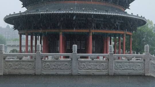 柳州文庙中式庭院古建筑雨景雨季大雨暴雨
