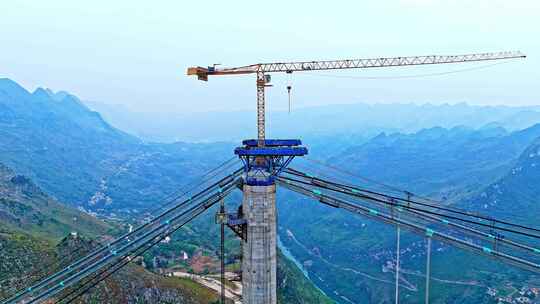 贵州花江峡谷大桥建设航拍