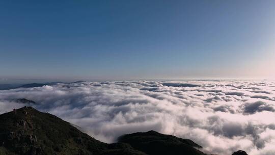高山唯美云海流动日出航拍大气气势磅礴云雾