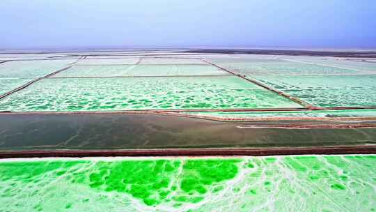 青海茫崖翡翠湖