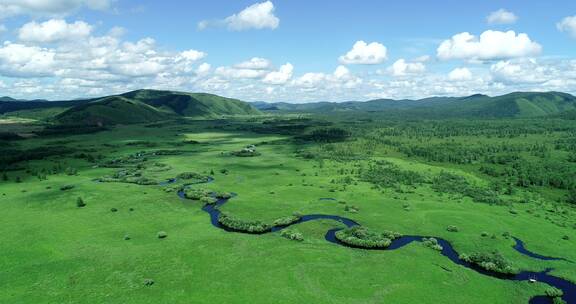 航拍内蒙古北部森林曲水哈乌尔河