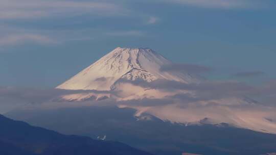 长焦航拍富士山