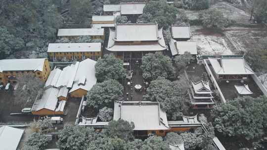 杭州西湖净慈寺雪景