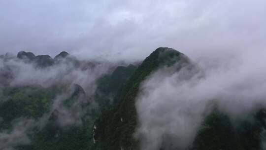 航拍雨后群山云雾缭绕山峦叠嶂山脉山川