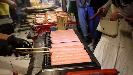 夜宵 烤肠 小吃 美食 烟火气 宵夜 夜市