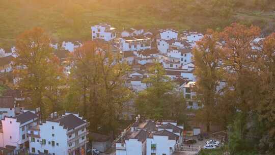 航拍江西婺源石城徽派建筑秋色枫叶村庄日出