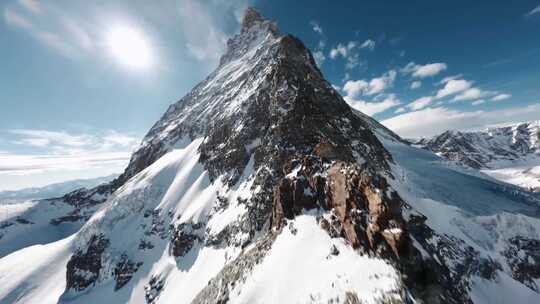 雪山峡谷